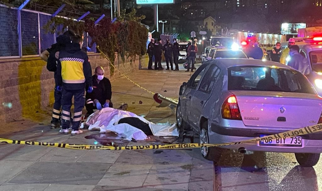 Direksiyon hakimiyetini kaybeden sürücü refüje çarptı: 1 ölü