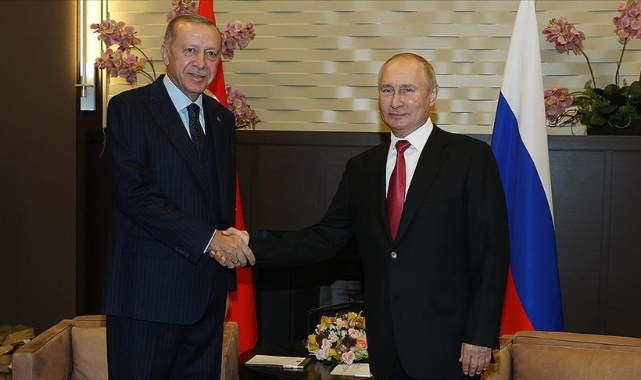 Erdoğan, Putin ile Türkiye-Rusya ilişkileri ve bölgesel konuları görüştü
