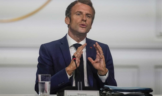 Macron'dan Cezayir ile diplomatik gerilimi hafifletmek için diyalog çağrısı