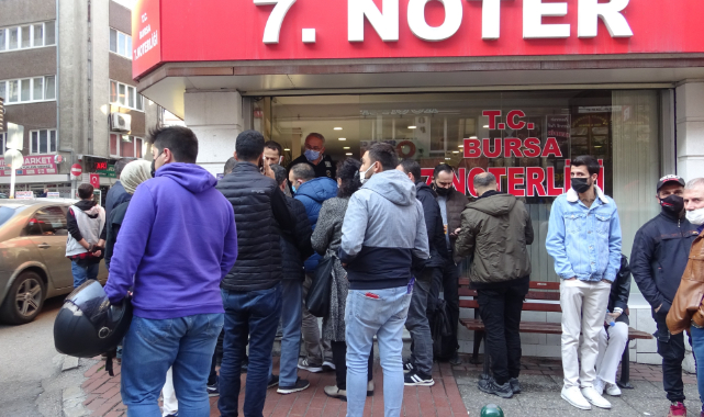 Noter önünde uzun kuyruklar oluştu, vatandaşlar sitem etti