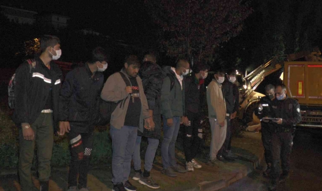 Sancaktepe'de yabancı uyruklu kâğıt toplayıcılarına operasyon