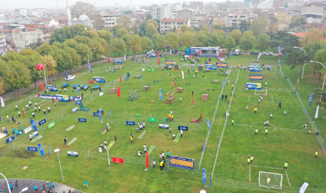 Bursa’da 250 bin çocuk sahaya iniyor