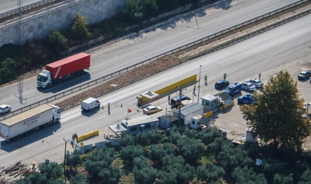 Bursa'da jandarmadan drone destekli trafik denetimi