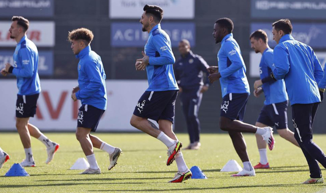 Fenerbahçe, eksik kadroyla çalıştı
