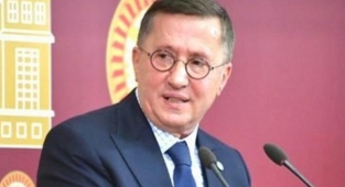 İYİ Partili Lütfü Türkkan Grup Başkanvekilliği görevinden istifa etti