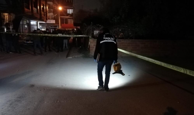 İzmir'deki cinayetin şüphelisi suç aletiyle yakalandı