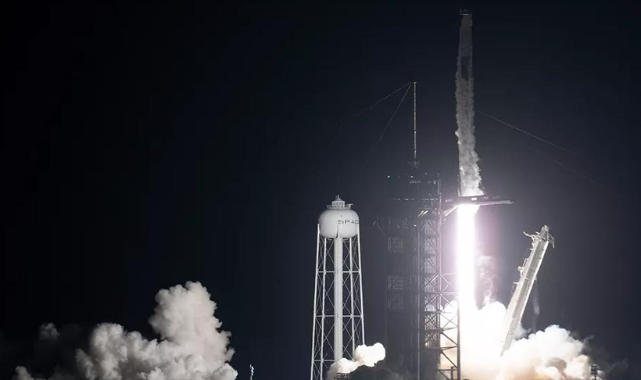 SpaceX 'Crew-3' uçuşuyla 4 astronotu daha Uluslararası Uzay İstasyonuna taşıdı