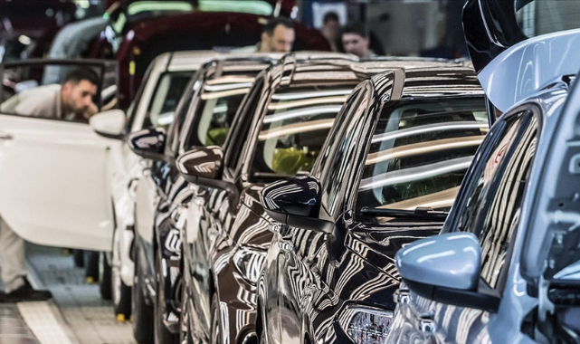 Türkiye'nin otomotiv sektörü 'çip krizi'ne rağmen geçen yılki ihracat rakamlarını aştı