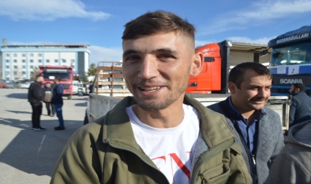Afyonkarahisar'da çuvalı 195 liradan temin edilen 4 bin çuval un fırıncılara dağıtıldı