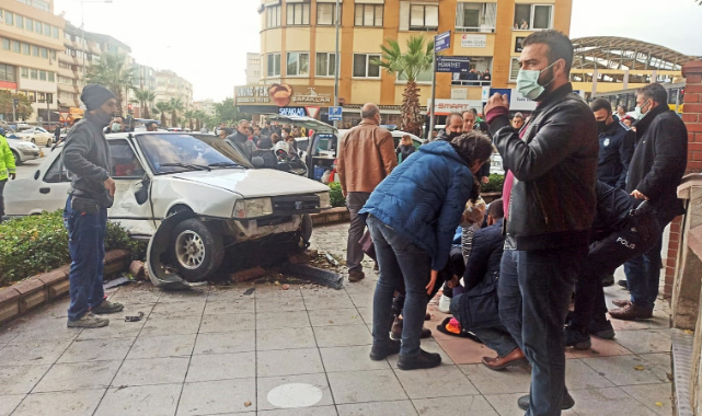Aydın'da kazaya müdahale eden polis otomobilin çarpması sonucu yaralandı