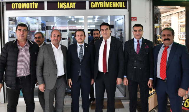Başkan Dündar, Bursa Van Dernekleri Federasyonu'nu ziyaret etti