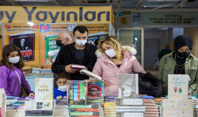 "Bursa Büyükşehir Belediyesi 2. Kitap Fuarı"nı 350 bini aşkın kişi gezdi