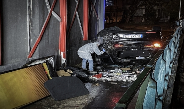 Bursa'da otomobilin devrilmesi sonucu 1 kişi öldü, 1 kişi yaralandı
