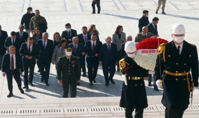 CHP'li büyükşehir belediye başkanları Anıtkabir'i ziyaret etti