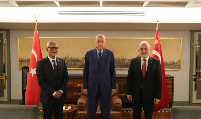 Cumhurbaşkanı Erdoğan, Kızılay Başkanı Kınık ve IFRC Genel Sekreteri Chapagain'i kabul etti