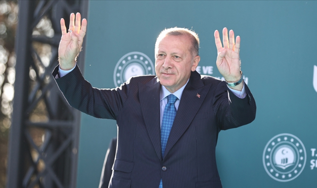 Cumhurbaşkanı Erdoğan: Asgari ücreti kayıpları telafi edecek düzeyde belirleyeceğiz