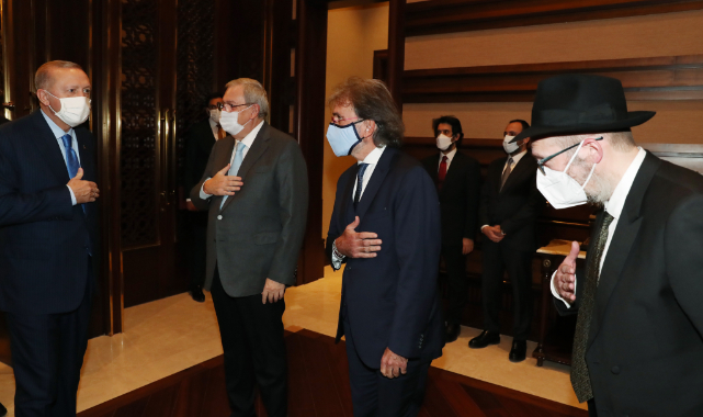 Cumhurbaşkanı Erdoğan, Türk Yahudi Toplumu ve İslam Ülkeleri Hahamlar İttifakı Üyelerini kabul etti