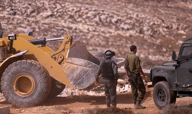 İsrail, Kudüs'te Filistinlilere ait 3 evi yıktı