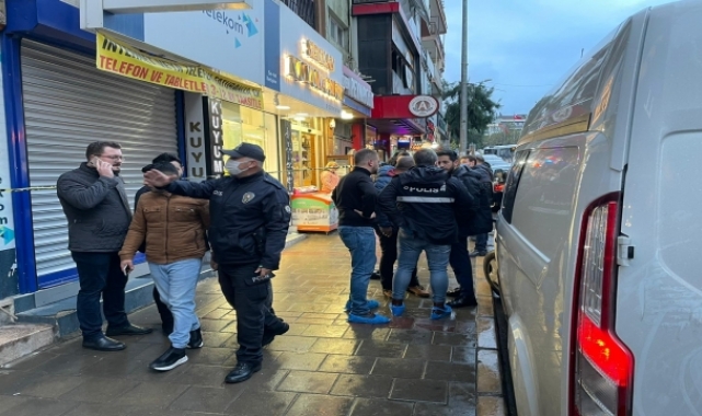 İzmir'de kuyumcu soygunu sırasında bir kişiyi yaralayan şüpheli yakalandı