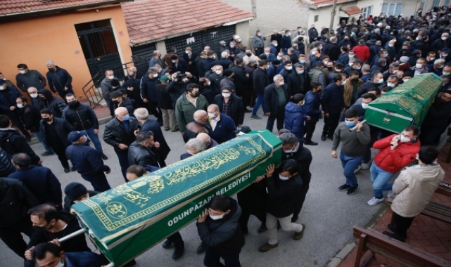 Kahramankazan'daki trafik kazasında ölen 4 kişinin cenazeleri Eskişehir'de defnedildi