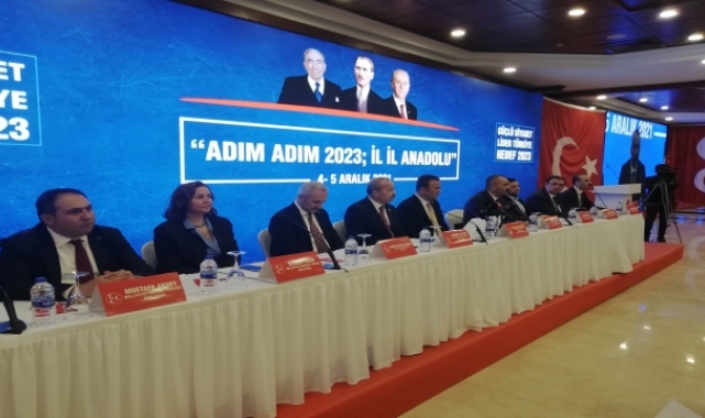 MHP'nin "Adım Adım 2023, İl İl Anadolu" heyeti Antalya'da basınla buluştu