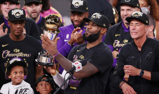 NBA yıldızı LeBron James'in koronavirüs testi pozitif çıktı