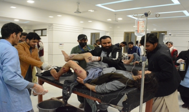 Pakistan'da düzenlenen bombalı saldırıda 4 kişi öldü