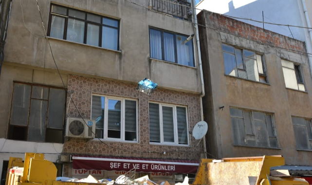 Yıldırım Belediyesi’nden ‘çöp’ ev mesaisi