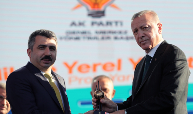 Yıldırım'ın gençlik yatırımlarına Cumhurbaşkanı Erdoğan'dan ödül