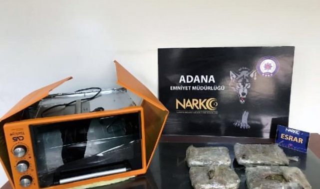 Adana'da elektrikli fırına gizlenmiş 1 kilo 632 gram esrar ele geçirildi