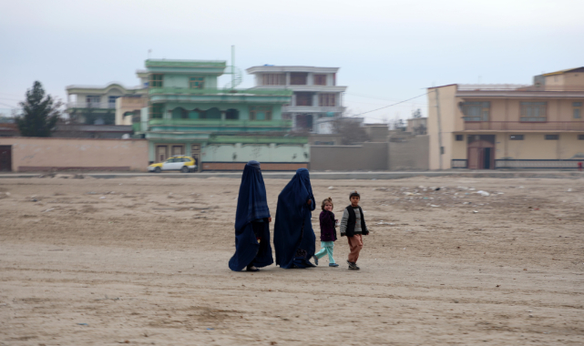 Afganistan'da kadınlara yönelik yeni kısıtlamalar getirildi