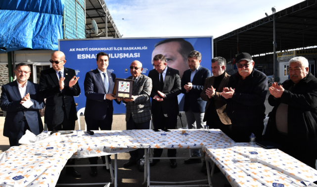 Başkan Dündar, mahrukatçı esnafıyla buluştu