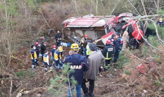 Bursa'da trafik kazasında 4 itfaiye personeli hayatını kaybetti