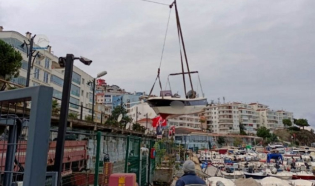 Bursa Mudanya'da tekneler battı!