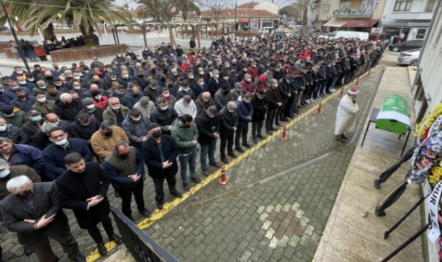 Çanakkale'deki kazada ölen sürücünün cenazesi defnedildi