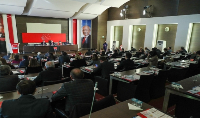 CHP PM'de 38. Olağan Kurultayı'nın bir yıl ertelenmesi kararı alındı