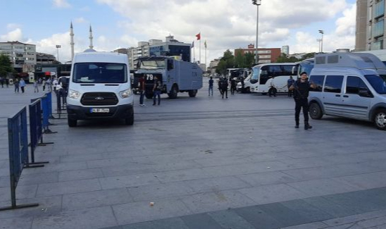 İstanbul Çağlayan Adliyesi önünde nöbet tutan polis memuruna saldırı