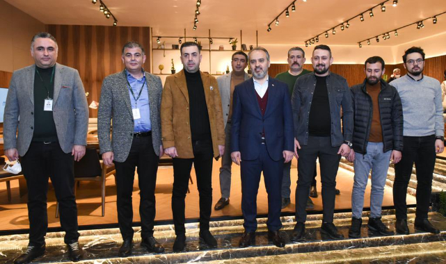 Başkan Aktaş'tan İstanbul Mobilya Fuarı'nda Bursa firmalarına ziyaret