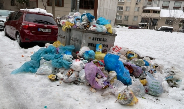 İstanbul'un bazı ilçelerinde çöpler toplanamadı