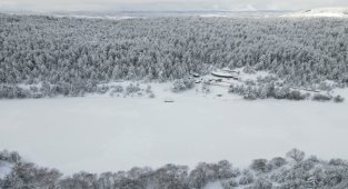 Karabük'te soğuk hava, göletleri dondurdu
