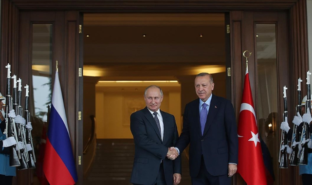 Kremlin Sözcüsü Peskov: Putin, Cumhurbaşkanı Erdoğan’ın Türkiye davetini memnuniyetle kabul etti