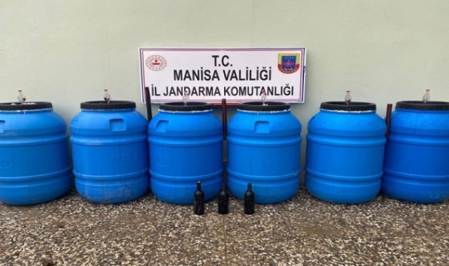 Manisa'da 1320 litre kaçak şarap ele geçirildi