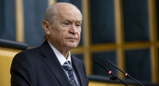 MHP lideri Bahçeli'den Enes Kara ve Sezen Aksu mesajı