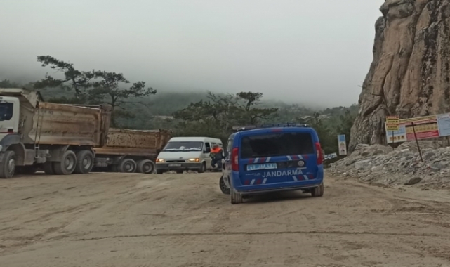 Muğla'da devrilen maden kamyonunun sürücüsü öldü