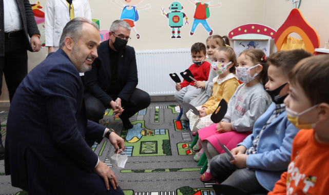 Mustafakemalpaşalı minikler de ‘Ana Kucağı’nda