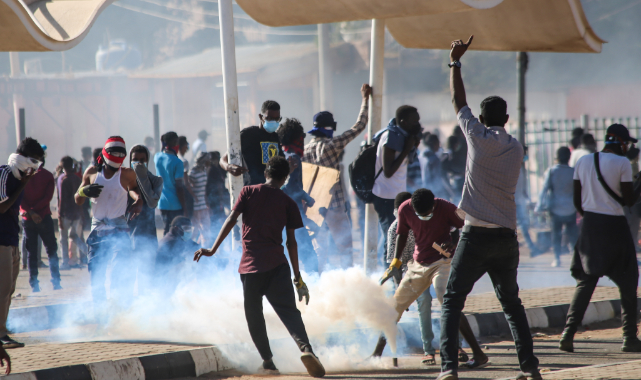 Sudan'da askeri yönetim karşıtı protestolar sürüyor