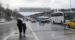 Trakya ve Anadolu'dan İstanbul'a araç girişi başladı