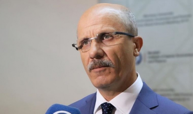 YÖK Başkanı Özvar, üniversitelerin birbirlerinin benzeri olma yönündeki eğilimini eleştirdi