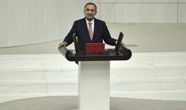 Adalet Bakanı Bekir Bozdağ, TBMM Genel Kurulunda yemin etti