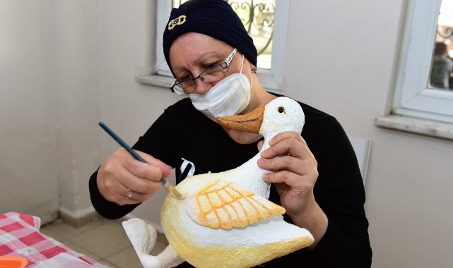 Atık malzemeler sanat eserine dönüşüyor